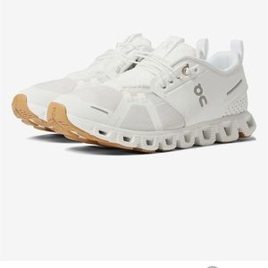 On Cloud Terry 5 size 8.5 white